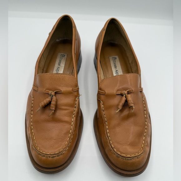 Vintage etienne aigner tan tassel loafers size 8.5 medium preowned - Picture 1 of 6